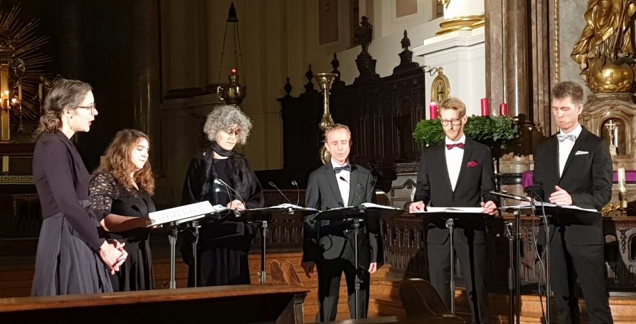 Vocalconsort Mainz singt sein Adventskonzert in der St. Ignaz Kirche in Mainz mit dem Titel NUN KOMM...
